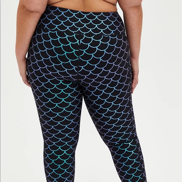 Torrid Mermaid Activewear Set - Picture 9 of 10
